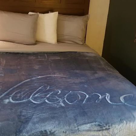 Osu King Bed Hotel Room 109 Wi-Fi Booking Stillwater Exterior photo